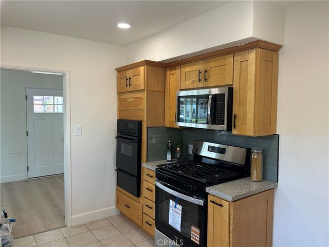 308 S Poinsettia, Compton, CA 90221