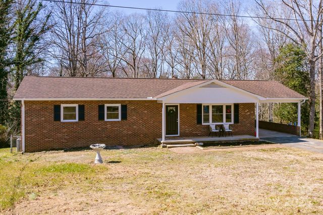3617 12th Street Drive NE, Hickory, NC 28601