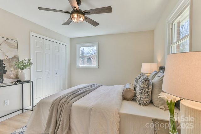 3617 12th Street Drive NE, Hickory, NC 28601