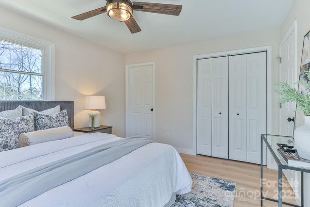 3617 12th Street Drive NE, Hickory, NC 28601