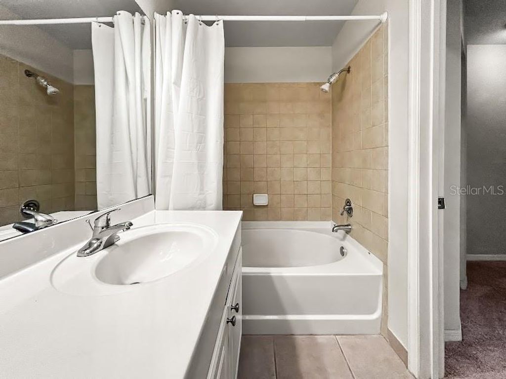 Image 15 of property listing at 108 BEACH HAVEN LANE, Tampa, FL 33609