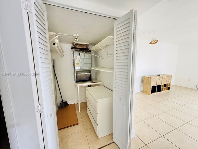 12590 NE 16th Ave 412, North Miami, FL 33161