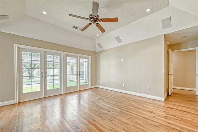 3710 Linkview Drive, Houston, TX 77025