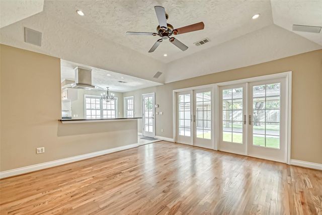 3710 Linkview Drive, Houston, TX 77025