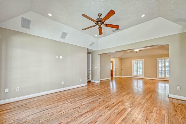 3710 Linkview Drive, Houston, TX 77025