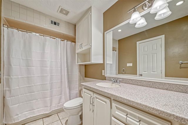 3710 Linkview Drive, Houston, TX 77025