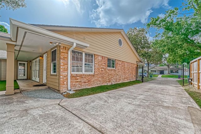 3710 Linkview Drive, Houston, TX 77025