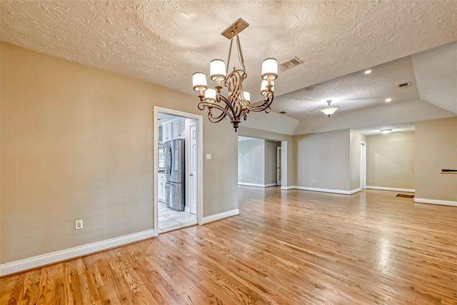 3710 Linkview Drive, Houston, TX 77025