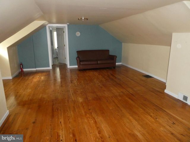 264 S WHITE HORSE PIKE, Berlin, NJ 08009
