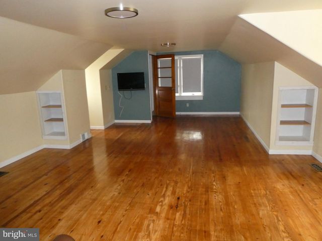 264 S WHITE HORSE PIKE, Berlin, NJ 08009