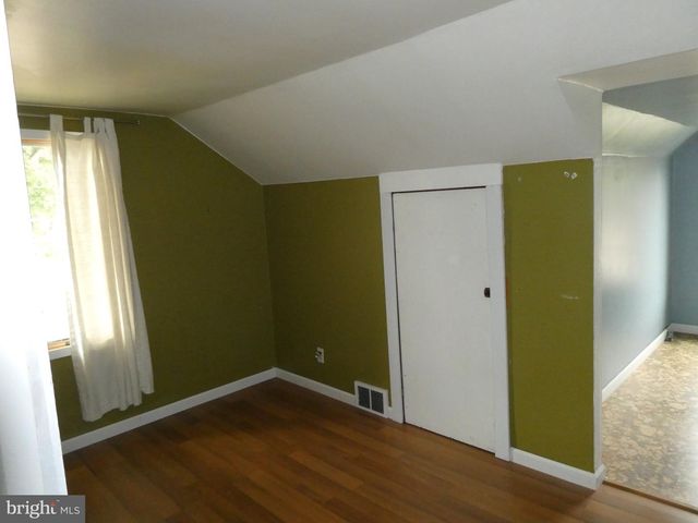 264 S WHITE HORSE PIKE, Berlin, NJ 08009