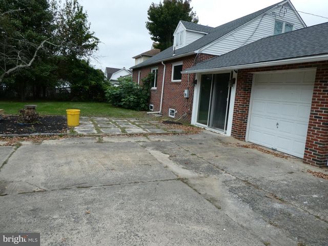 264 S WHITE HORSE PIKE, Berlin, NJ 08009