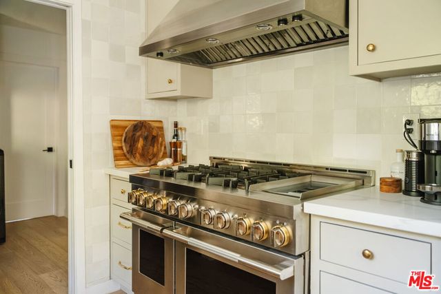 13211 Cumpston Street, Sherman Oaks, CA 91401