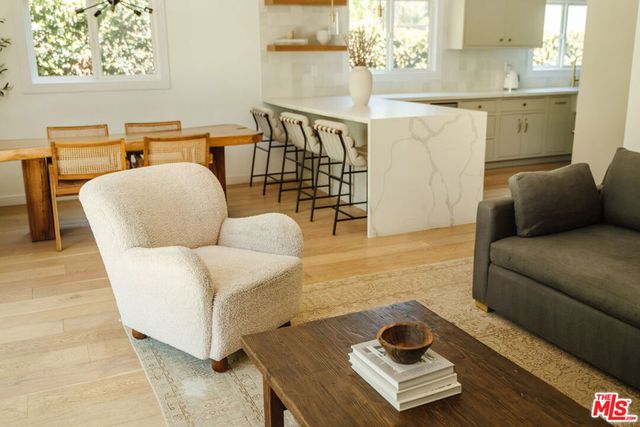 13211 Cumpston Street, Sherman Oaks, CA 91401