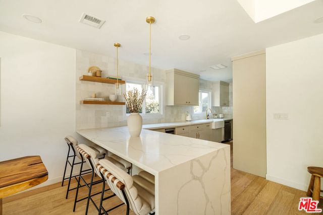 13211 Cumpston Street, Sherman Oaks, CA 91401