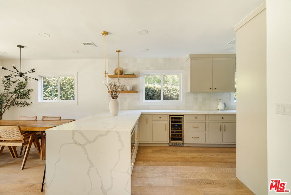 13211 Cumpston Street, Sherman Oaks, CA 91401