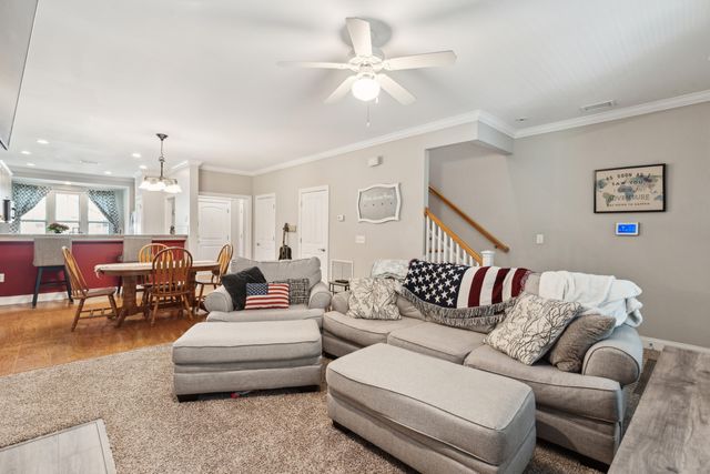 5511 Colonial Chatsworth Circle, North Charleston, SC 29418