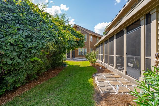 5511 Colonial Chatsworth Circle, North Charleston, SC 29418