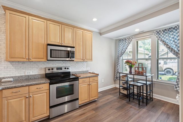 5511 Colonial Chatsworth Circle, North Charleston, SC 29418