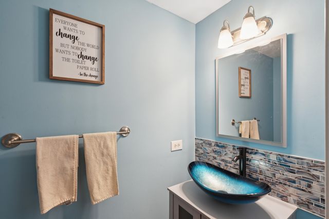 5511 Colonial Chatsworth Circle, North Charleston, SC 29418