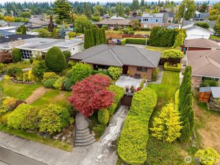 811 Rucker Avenue, Everett, WA 98201