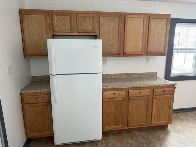 115 E PARKWAY AVENUE, Oshkosh, WI 54901