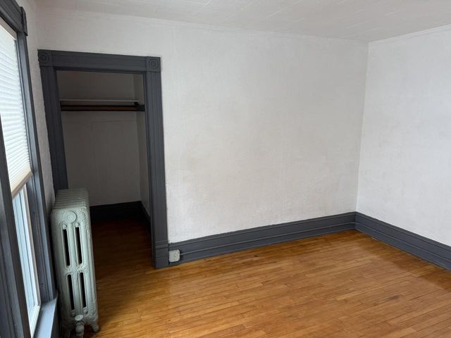 115 E PARKWAY AVENUE, Oshkosh, WI 54901