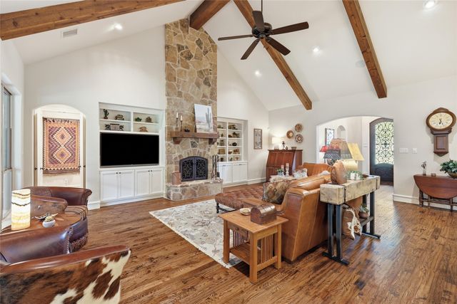 125 E Bozeman Lane, Fort Worth, TX 76108