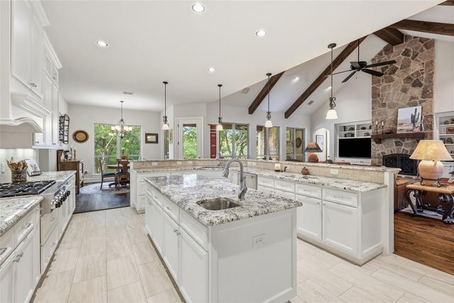 125 E Bozeman Lane, Fort Worth, TX 76108