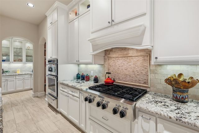 125 E Bozeman Lane, Fort Worth, TX 76108