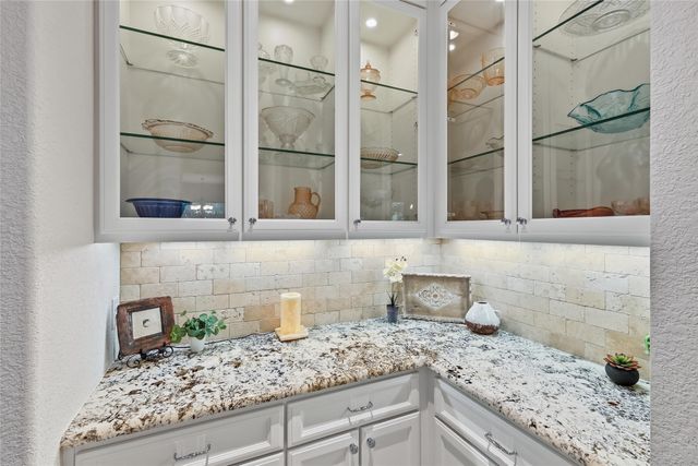 125 E Bozeman Lane, Fort Worth, TX 76108