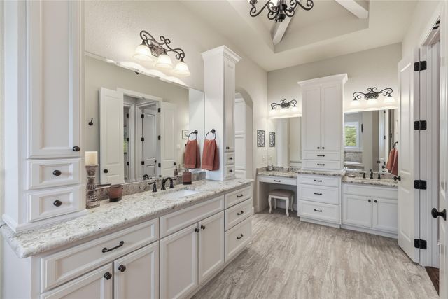 125 E Bozeman Lane, Fort Worth, TX 76108