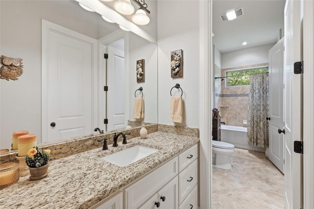 125 E Bozeman Lane, Fort Worth, TX 76108