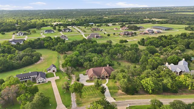 125 E Bozeman Lane, Fort Worth, TX 76108