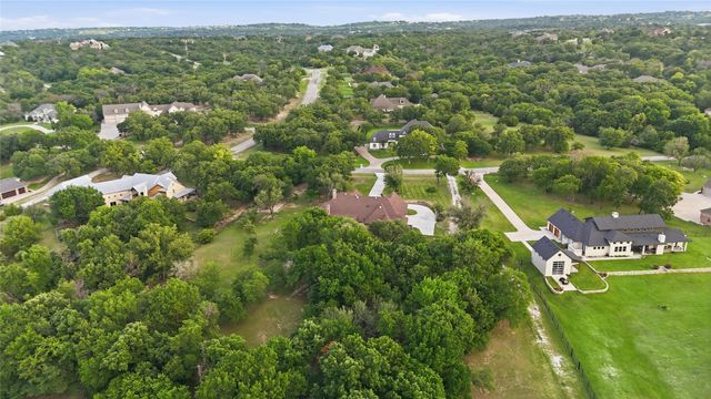 125 E Bozeman Lane, Fort Worth, TX 76108