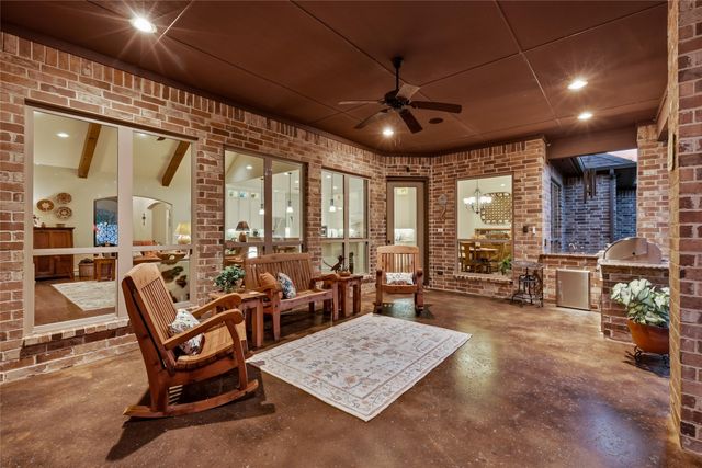 125 E Bozeman Lane, Fort Worth, TX 76108