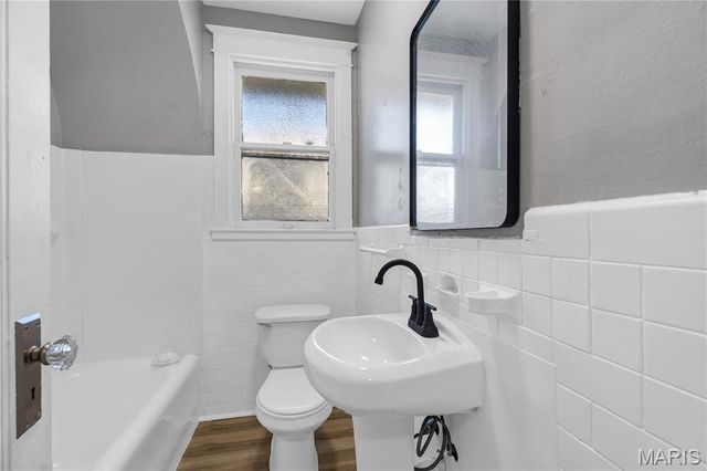 5721 Floy Avenue, St Louis, MO 63136
