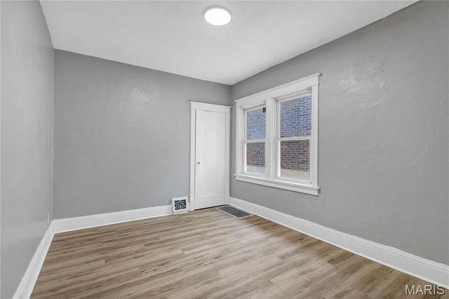 5721 Floy Avenue, St Louis, MO 63136
