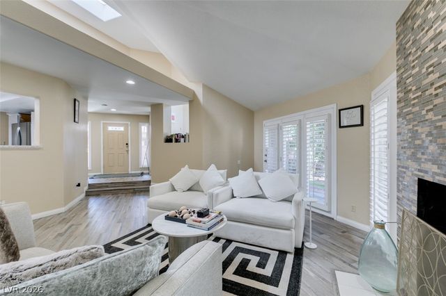 7217 Mission Hills Drive, Las Vegas, NV 89113