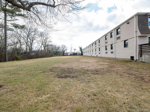 1337 Broadway L10, Hewlett, NY 11557