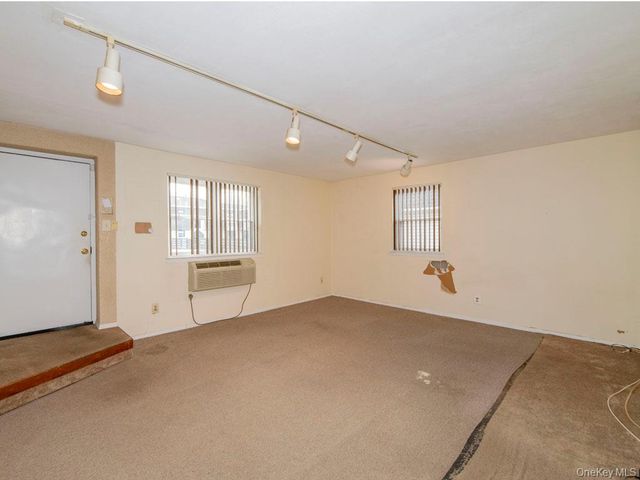 1337 Broadway L10, Hewlett, NY 11557