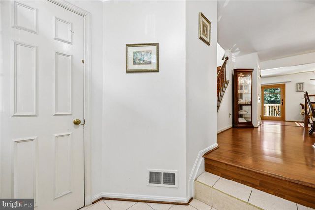 10623 PINE HAVEN TER, North Bethesda, MD 20852