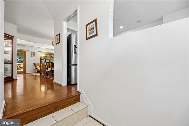 10623 PINE HAVEN TER, North Bethesda, MD 20852