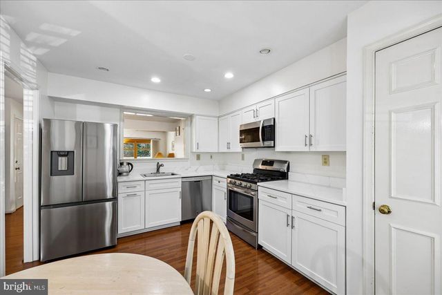 10623 PINE HAVEN TER, North Bethesda, MD 20852