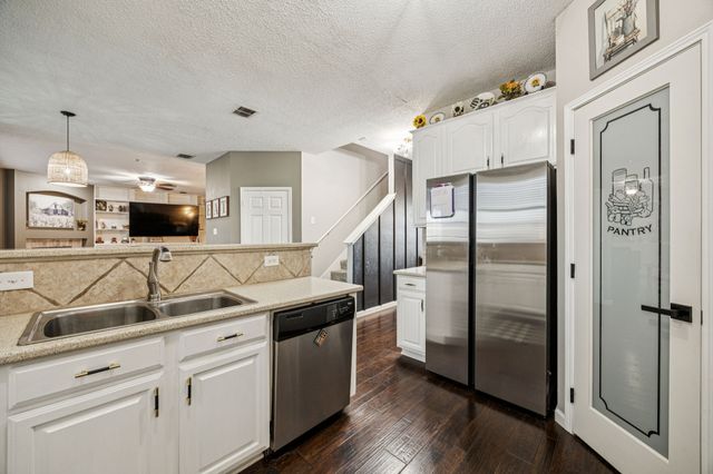 10601 Gleneagles Lane, Rowlett, TX 75089