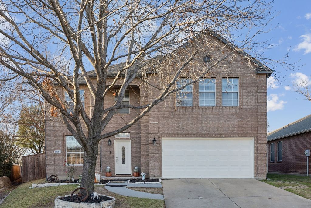 10601 Gleneagles Lane, Rowlett, TX 75089