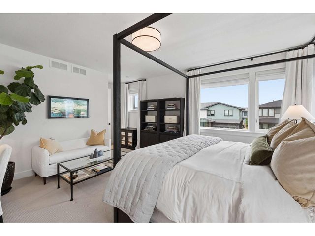 5580 Moosehead Cir, Longmont, CO 80503