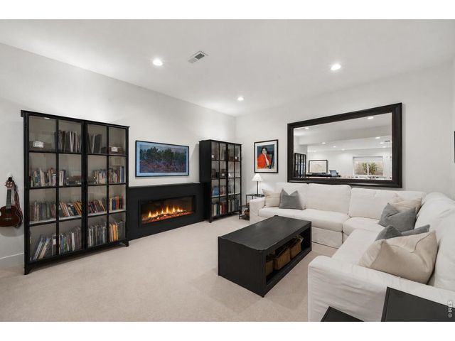 5580 Moosehead Cir, Longmont, CO 80503