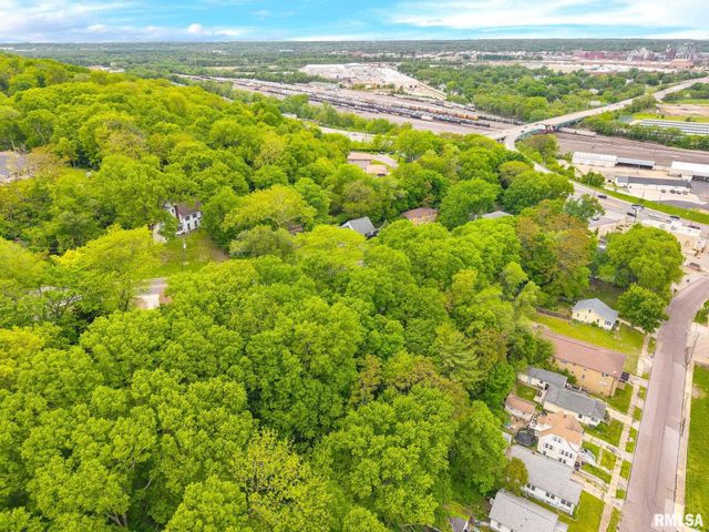 201 PEKIN Avenue, East Peoria, IL 61611
