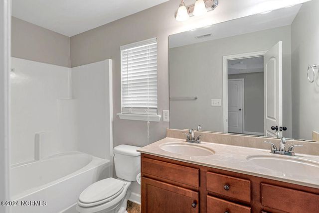 258 Breakwater Drive, Sneads Ferry, NC 28460